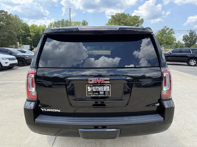 Used 2017 GMC Yukon SLT image 4