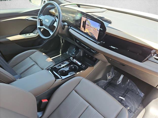 Used 2025 Audi Q6 e-tron Premium Plus w/ Premium Plus AWD/4WD image 27