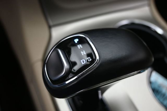 Used 2015 Jeep Grand Cherokee Limited w/ Luxury Group II AWD/4WD image 25