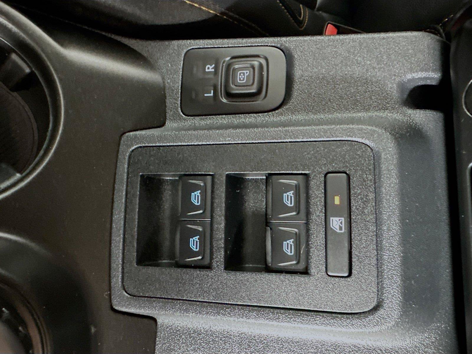 Used 2023 Ford Bronco Badlands AWD/4WD image 32