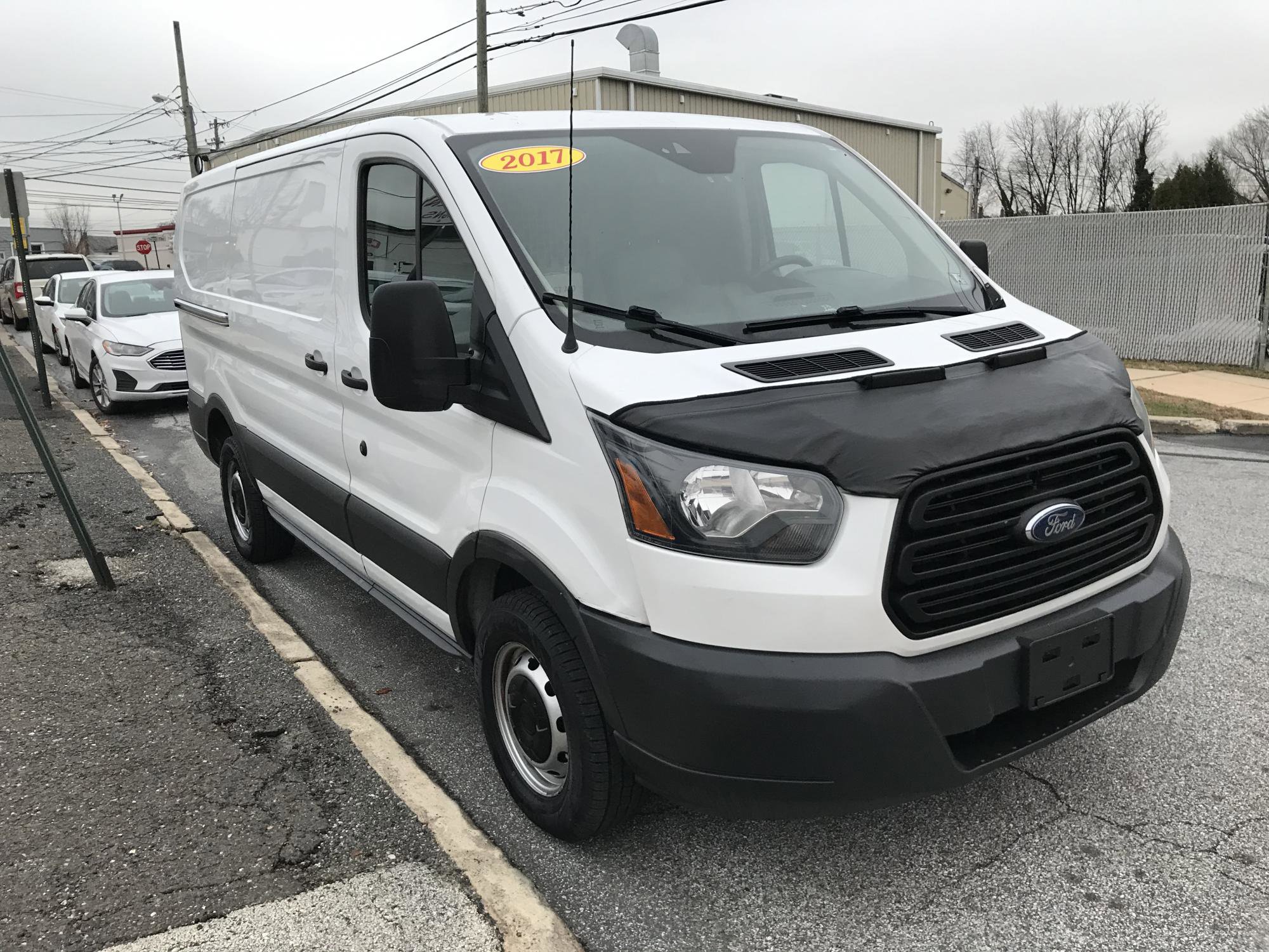 Used 2017 Ford Transit 250 130 Low Roof image 3