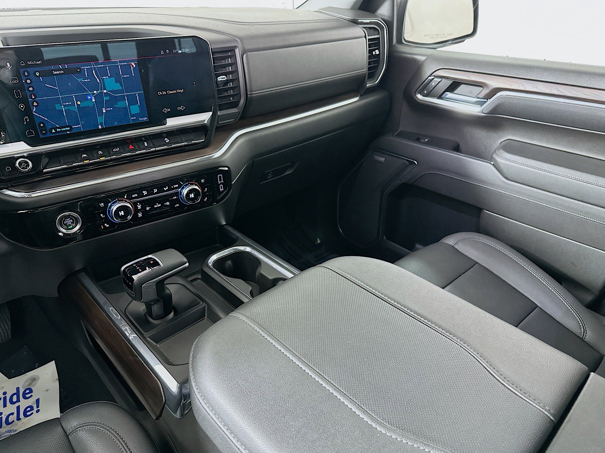 Used 2023 GMC Sierra 1500 SLT w/ SLT Premium Package image 24