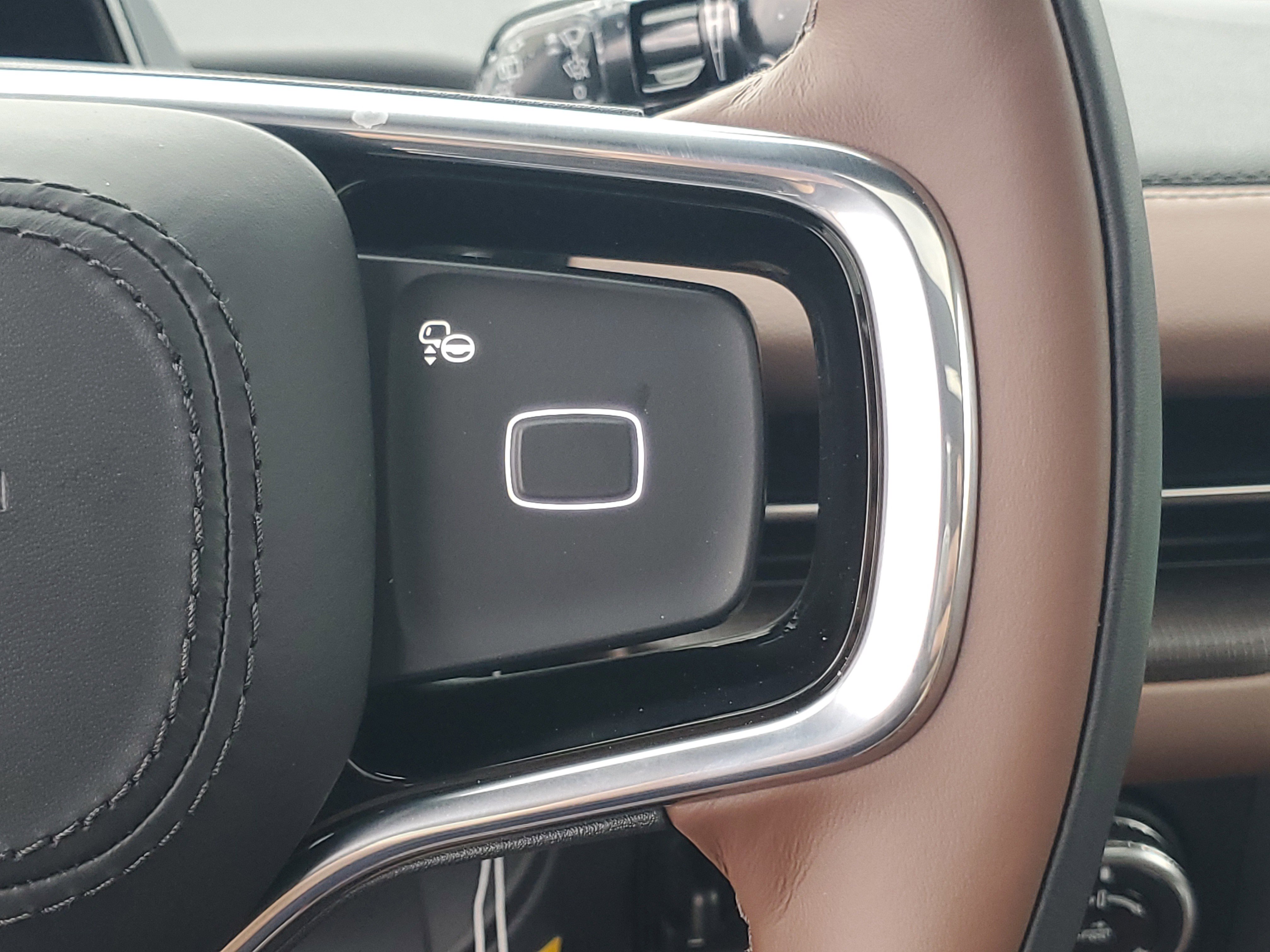 New 2026 Lincoln Navigator L Reserve AWD/4WD image 18