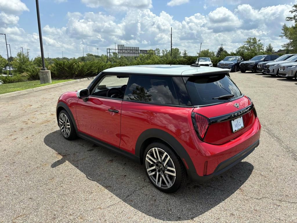 Certified 2025 MINI Cooper S image 5
