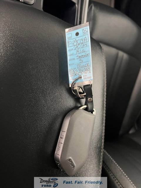 Used 2024 Kia Sorento S w/ Panoramic Sunroof Package FWD image 48