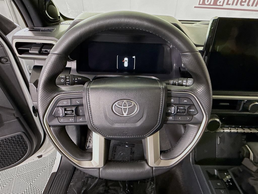 Certified 2025 Toyota 4Runner Limited AWD/4WD image 21