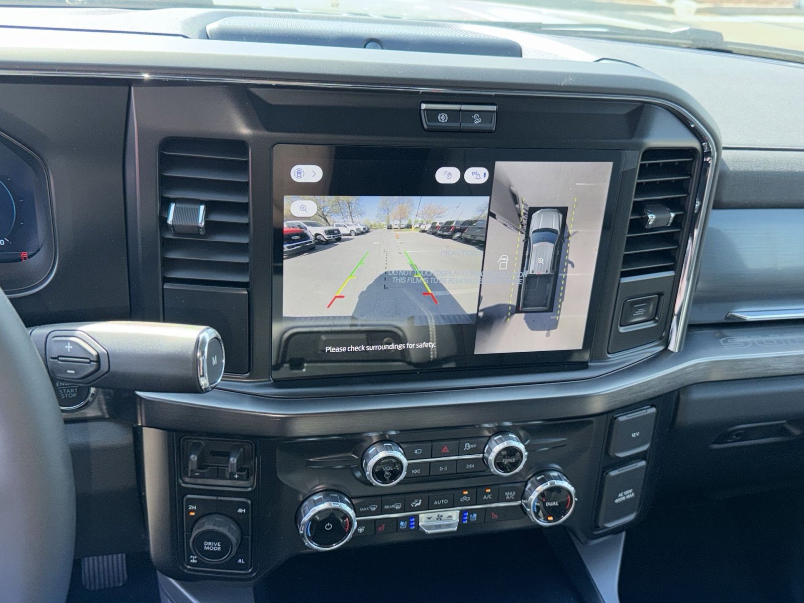 New 2026 Ford F250 Lariat w/ FX4 Off-Road Package image 33