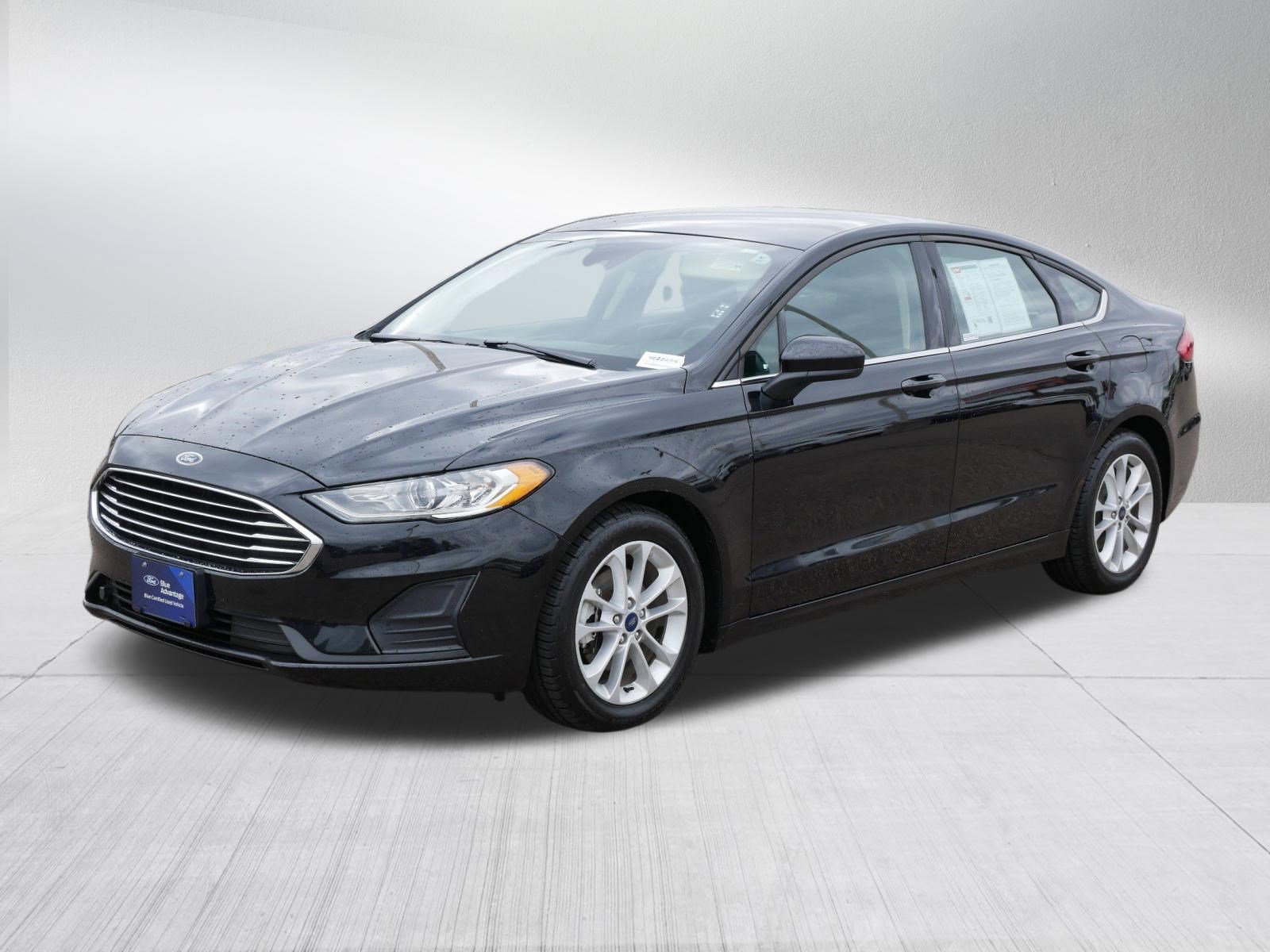 Used 2019 Ford Fusion SE FWD image 3