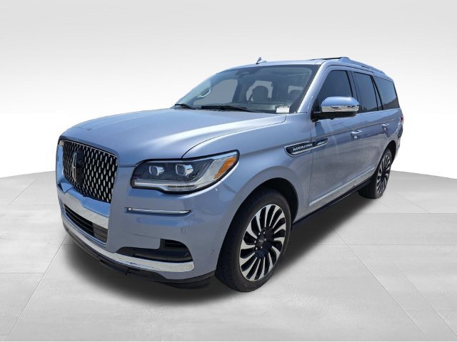 Used 2023 Lincoln Navigator Black Label AWD/4WD image 5