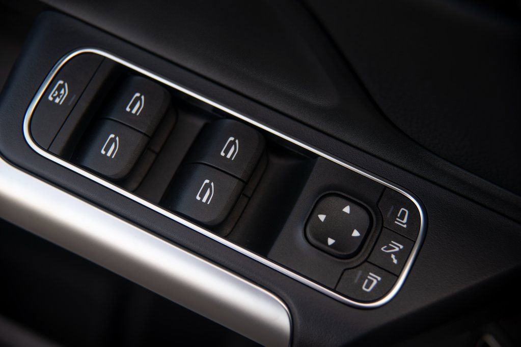 Certified 2025 Mercedes-Benz GLA 250 4MATIC image 21