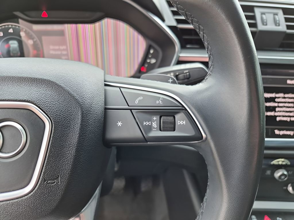 Used 2023 Audi Q3 2.0T Premium Plus w/ Premium Plus Package image 37