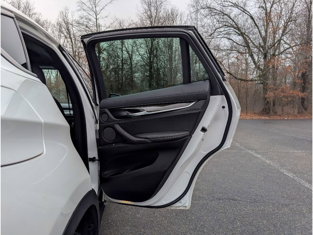 Used 2019 BMW X6 xDrive35i w/ Premium Package image 11