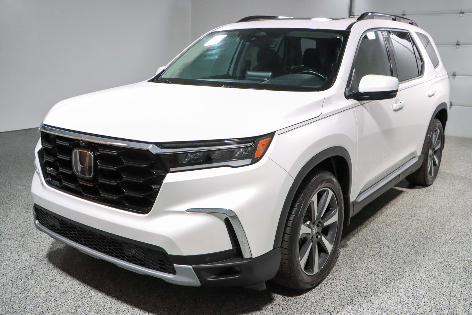 Used 2024 Honda Pilot Elite image 34