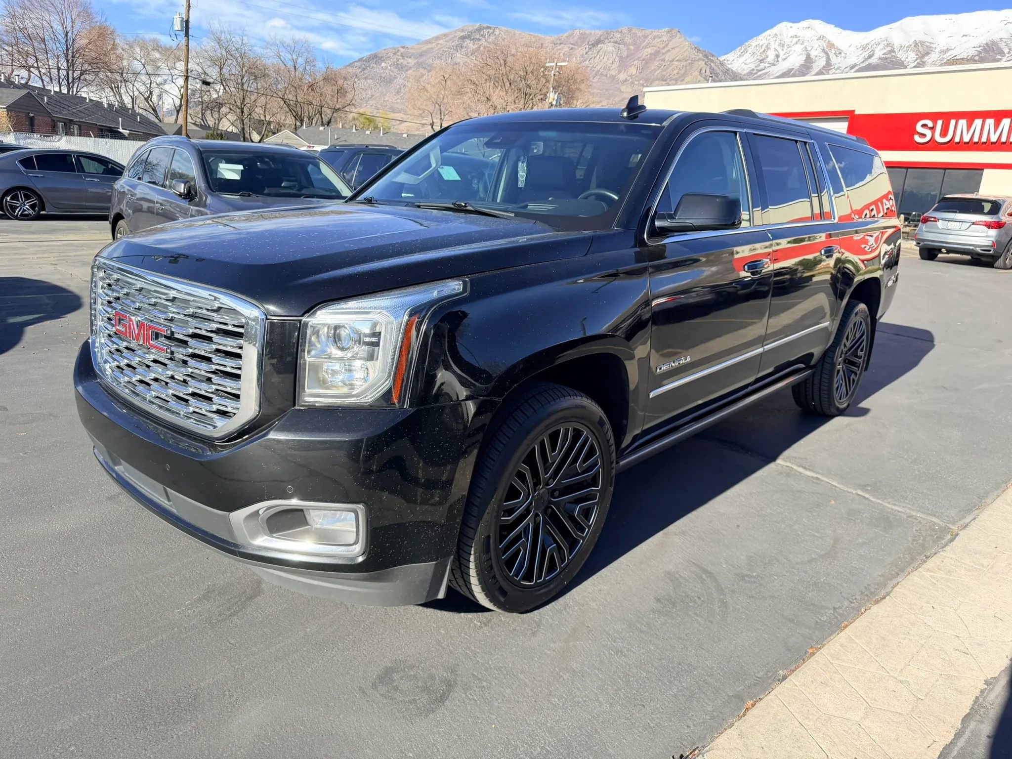 Used 2019 GMC Yukon XL Denali w/ Denali Ultimate Package image 8