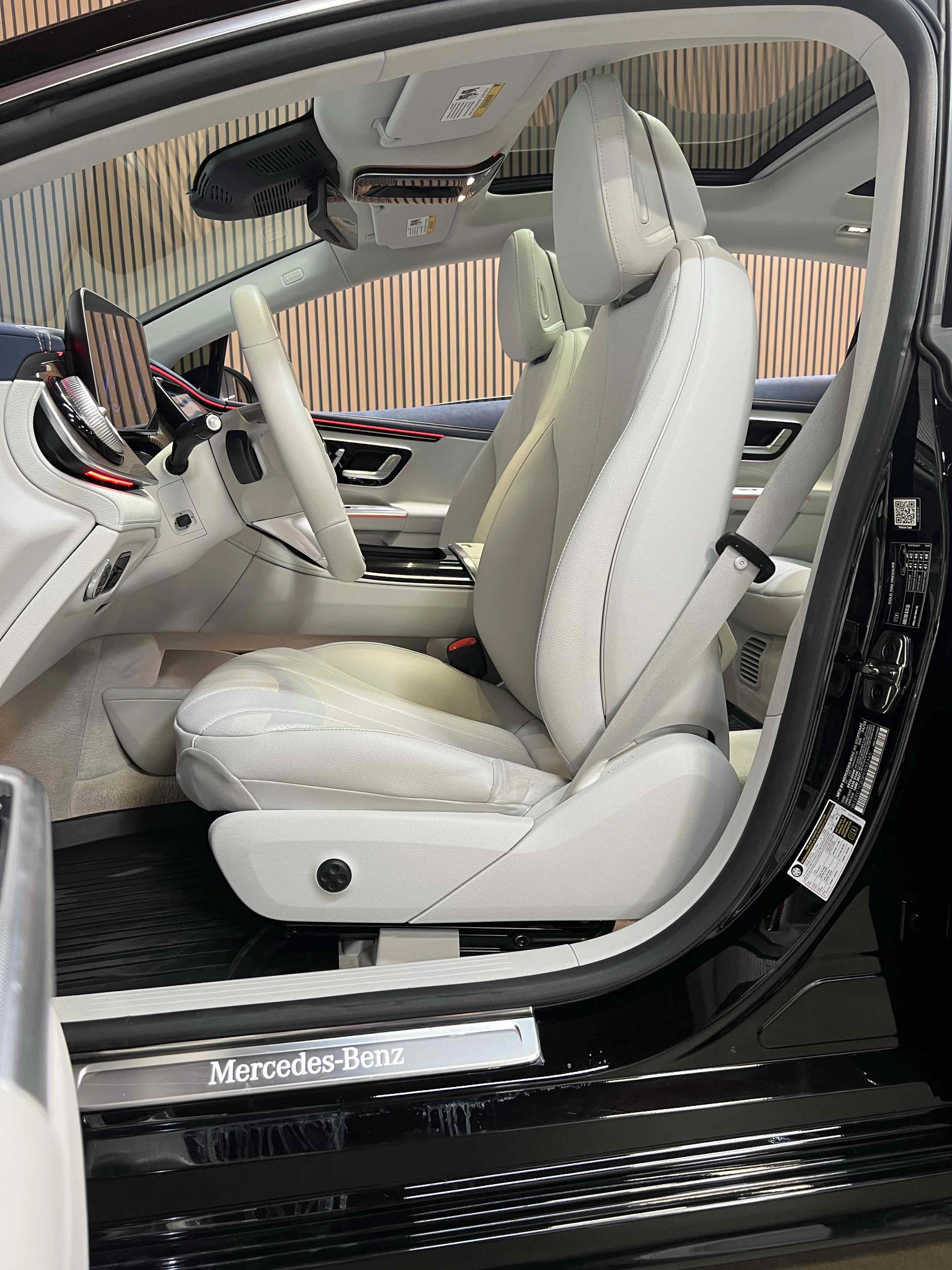 Used 2023 Mercedes-Benz EQE 350+ 4MATIC Sedan w/ Exclusive Trim Package image 36