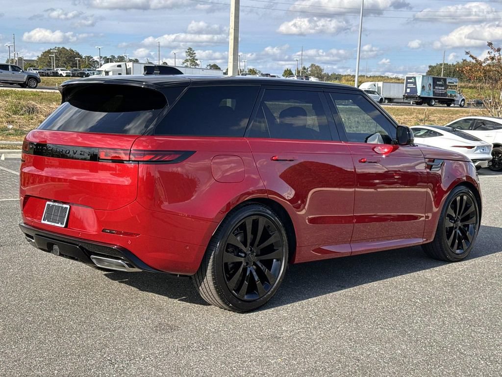 New 2026 Land Rover Range Rover Sport Dynamic SE AWD/4WD image 5
