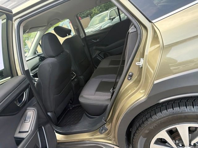 Used 2024 Subaru Outback Premium AWD/4WD image 13