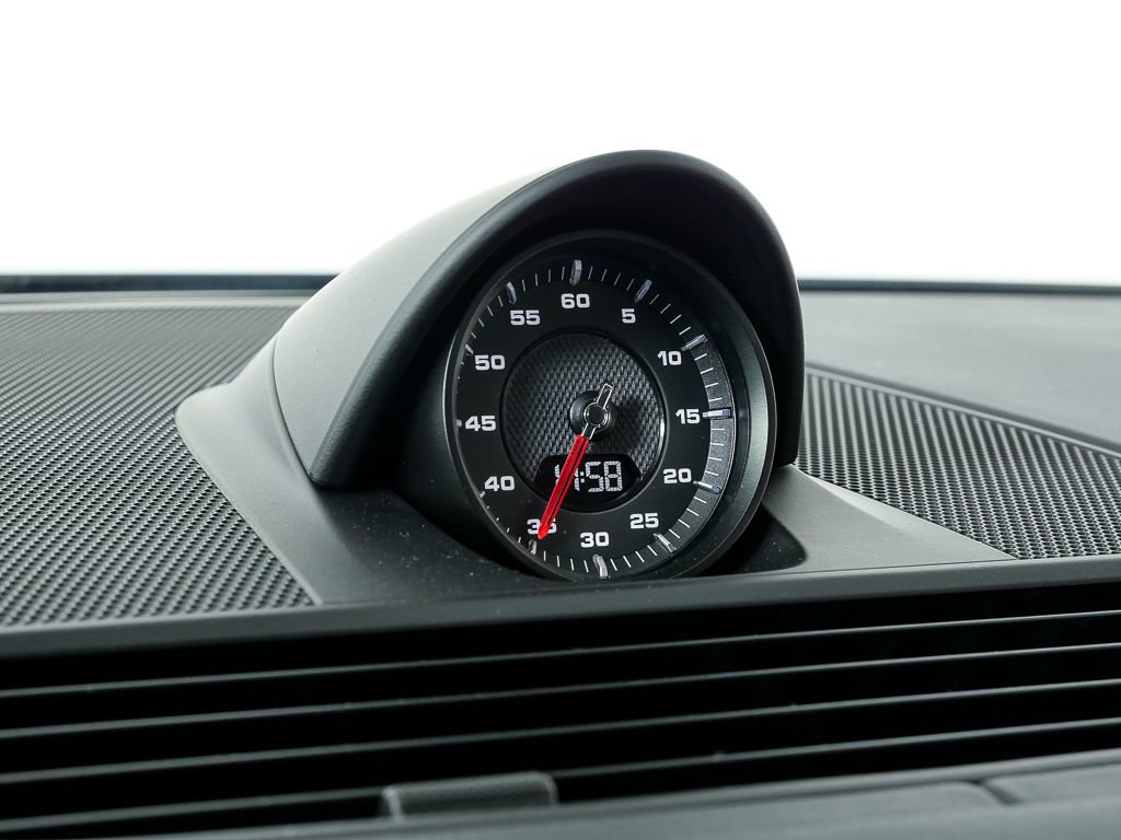 Certified 2023 Porsche Panamera Platinum Edition image 17