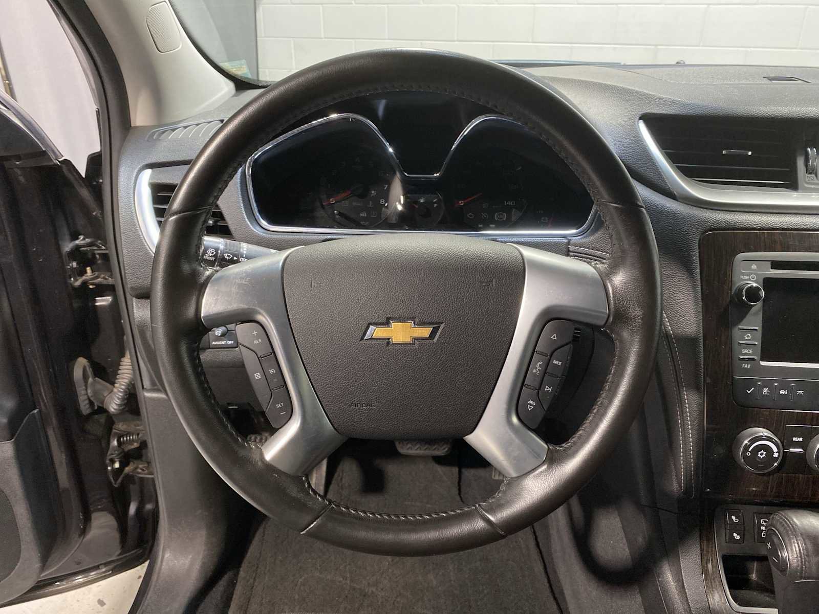 Used 2016 Chevrolet Traverse LT w/ Style and Technology Package image 15