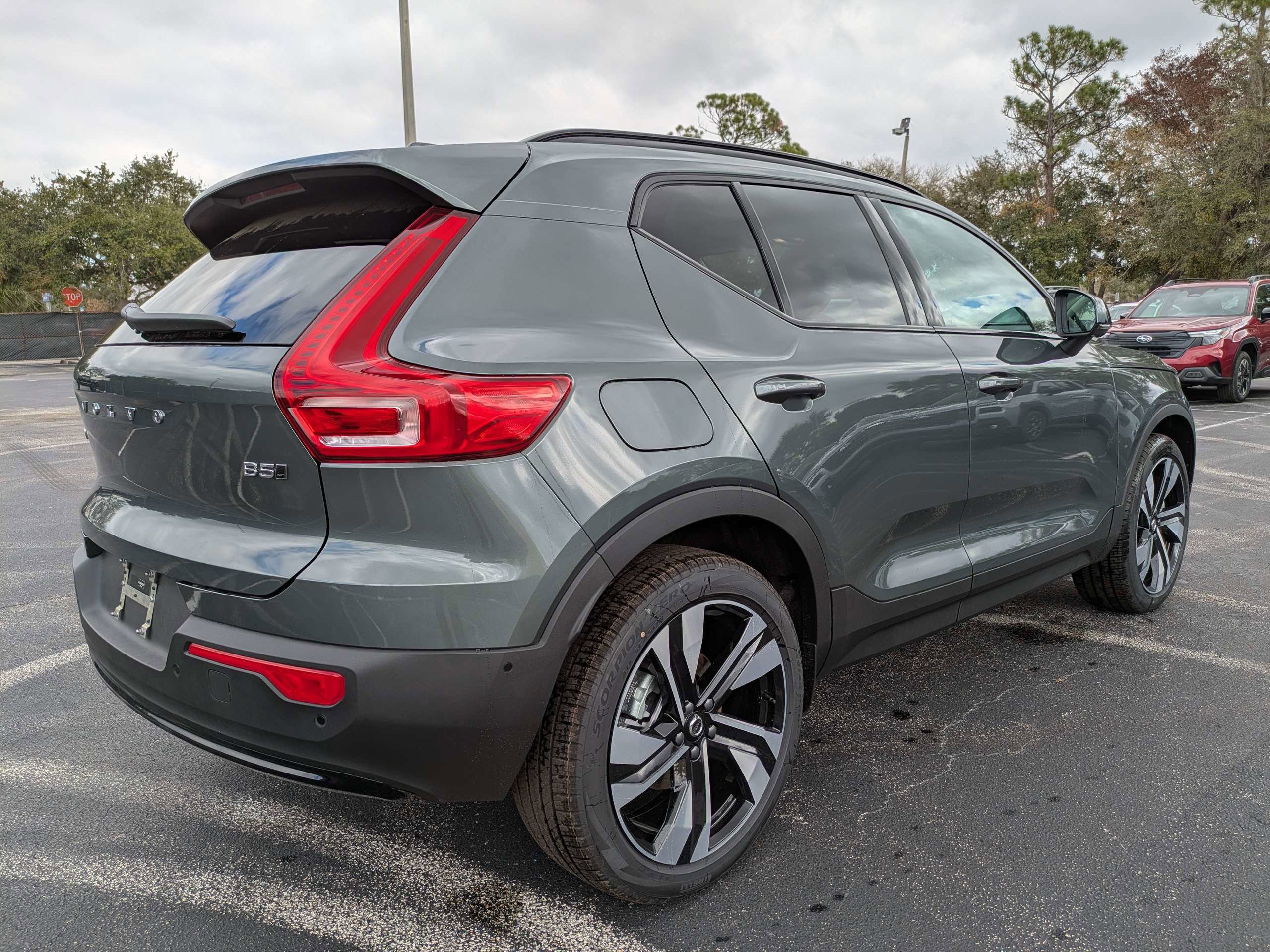 New 2026 Volvo XC40 B5 Ultra w/ Protection Package Premier image 4