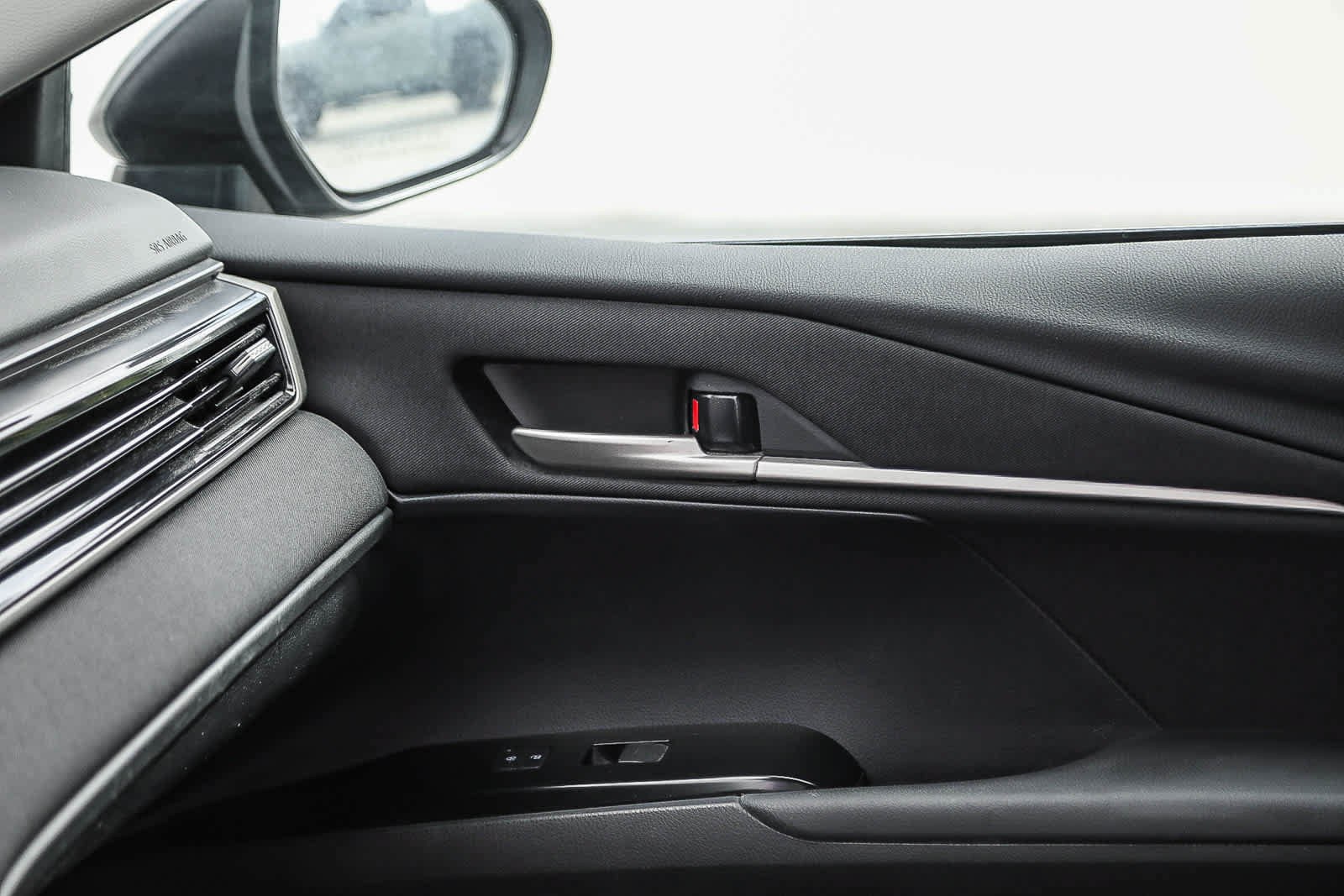 Certified 2025 Toyota Camry LE FWD image 22