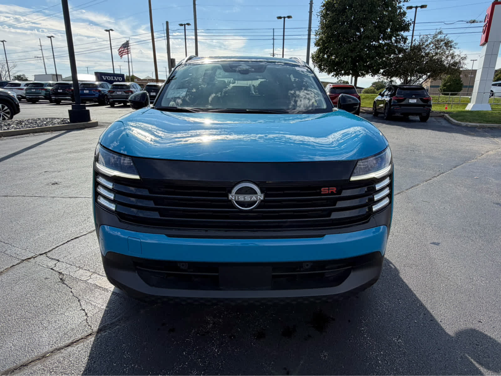 New 2027 Nissan Kicks SR w/ SR Premium Package AWD/4WD image 2