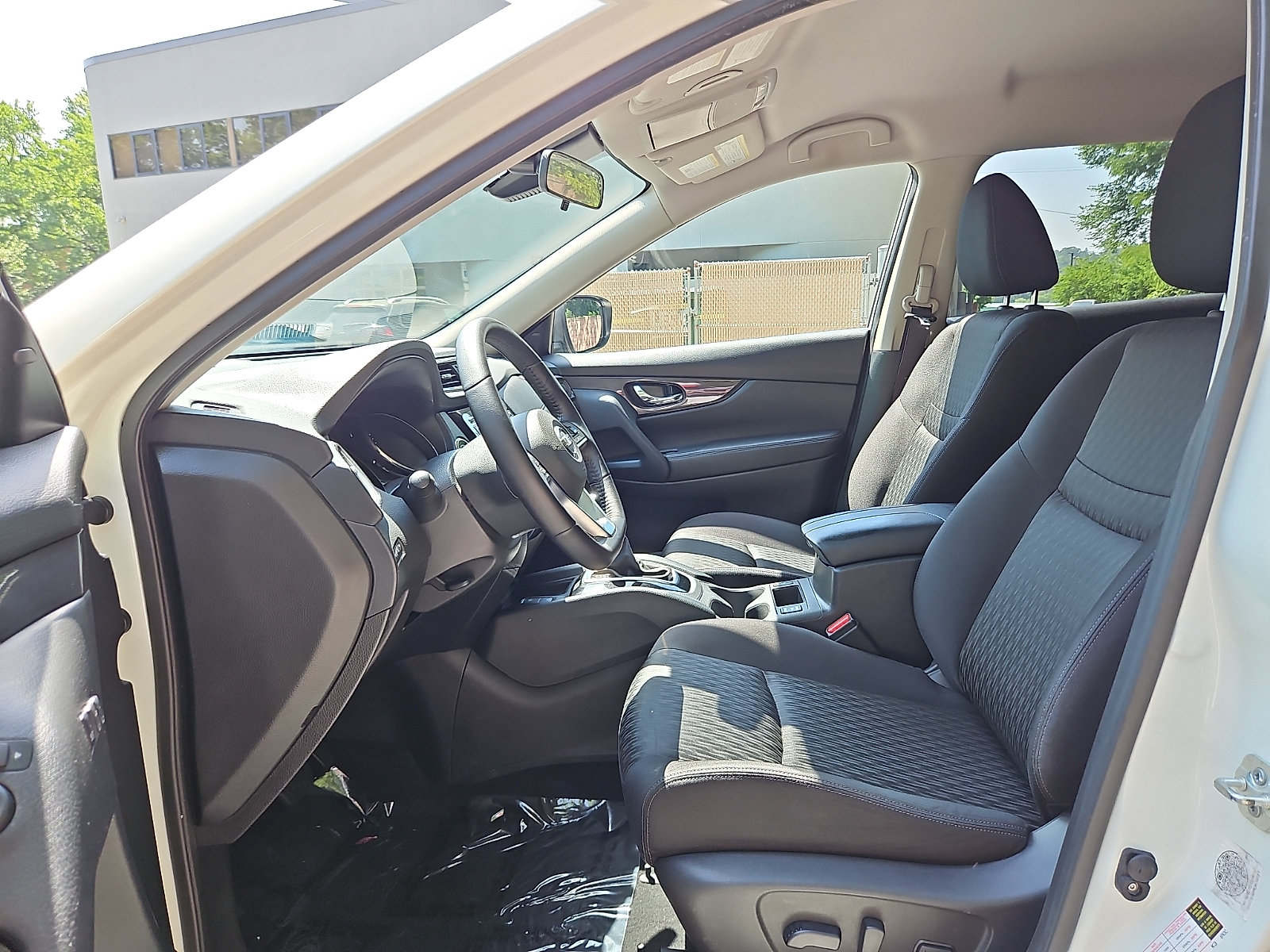 Certified 2019 Nissan Rogue SV w/ Premium Package AWD/4WD image 13