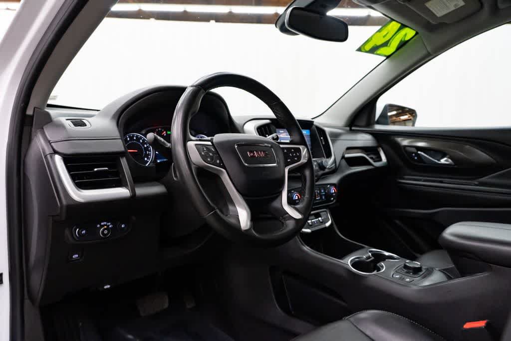Used 2024 GMC Terrain SLT AWD/4WD image 24