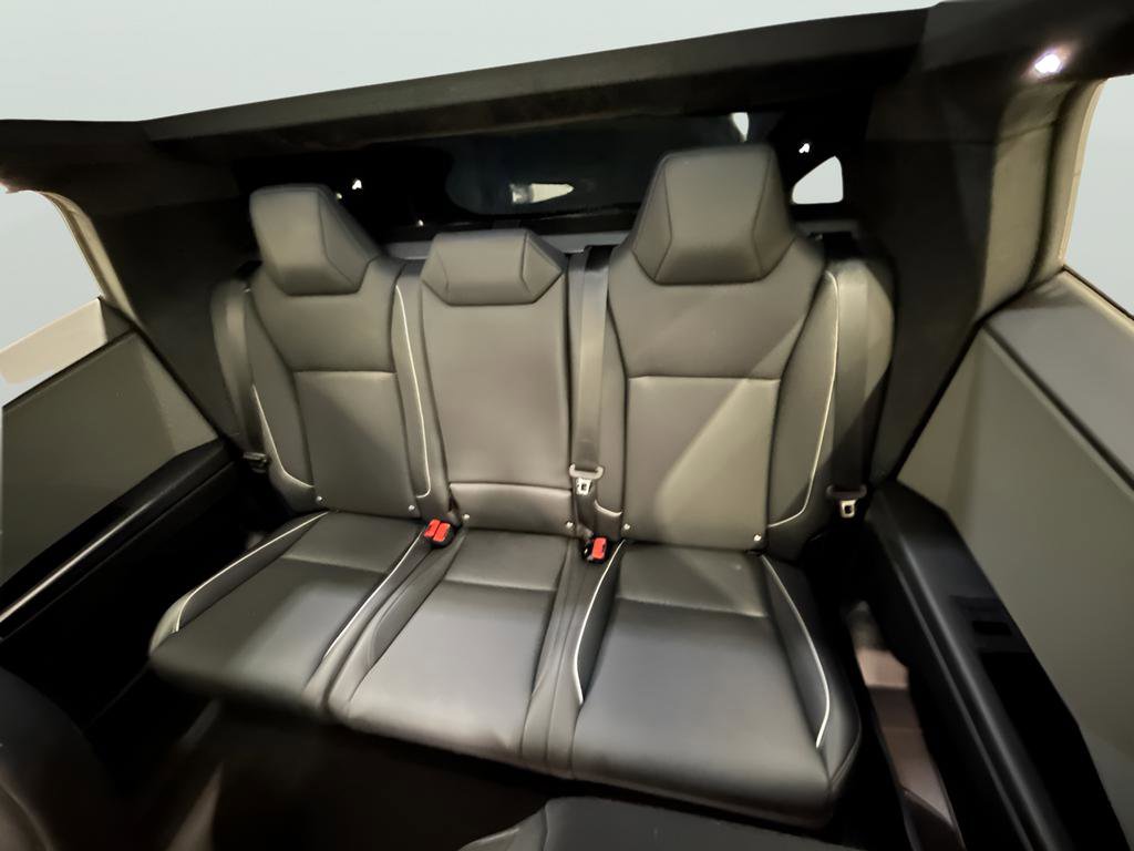 Used 2024 Tesla Cybertruck AWD Crew Cab image 25