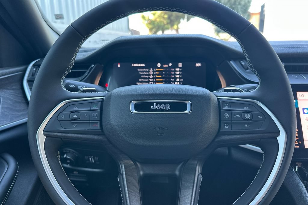 New 2026 Jeep Grand Cherokee Limited AWD/4WD image 24