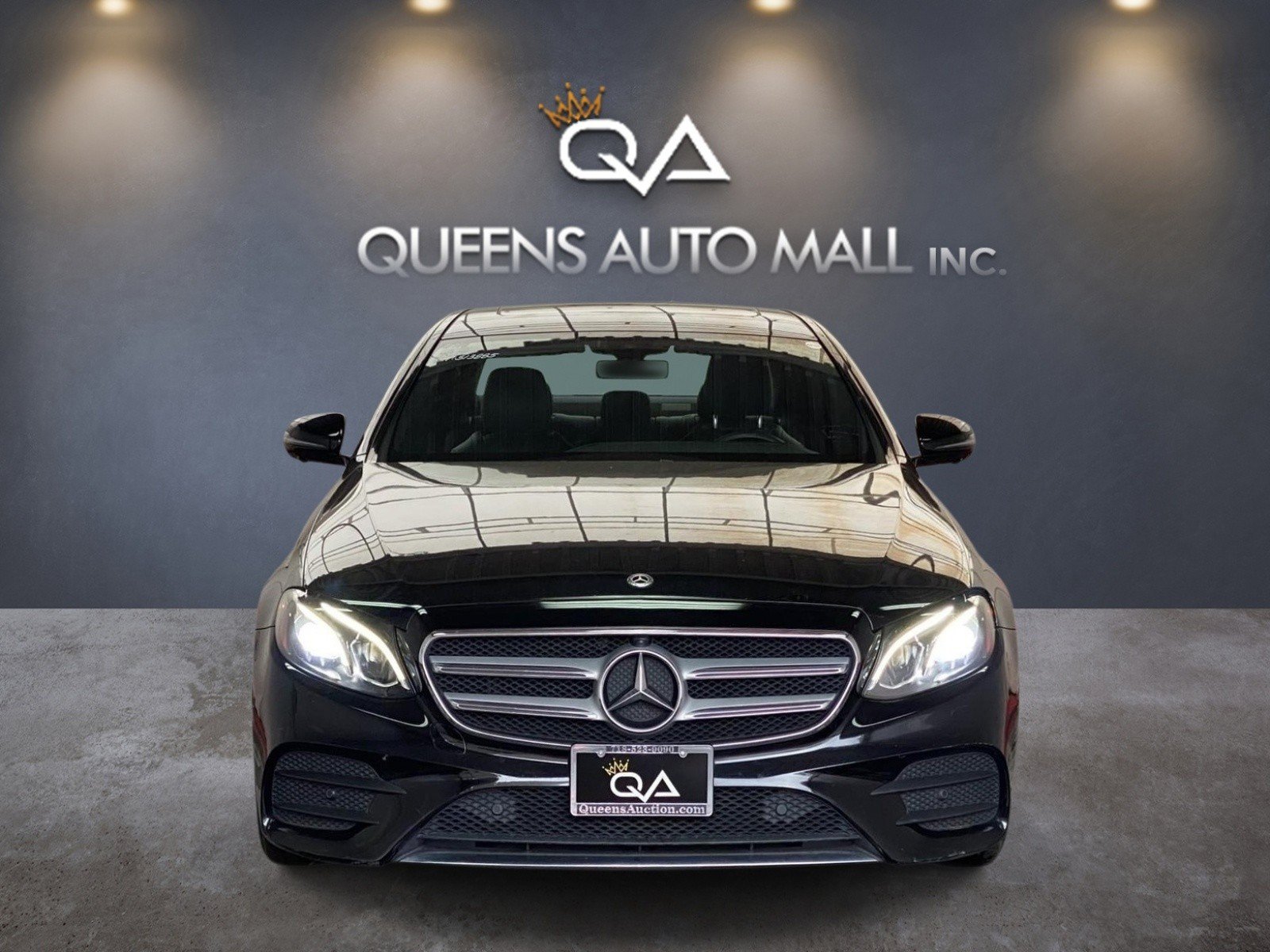 Used 2019 Mercedes-Benz E 450 4MATIC Sedan w/ Premium Package image 2
