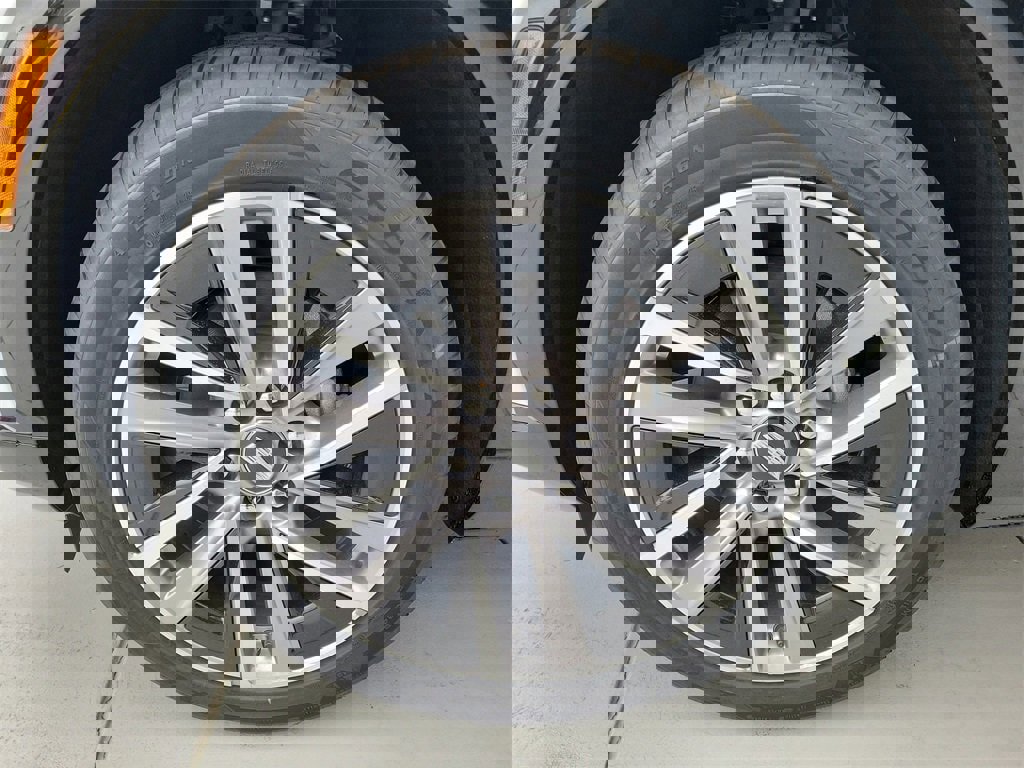 New 2026 Cadillac Vistiq Sport image 10