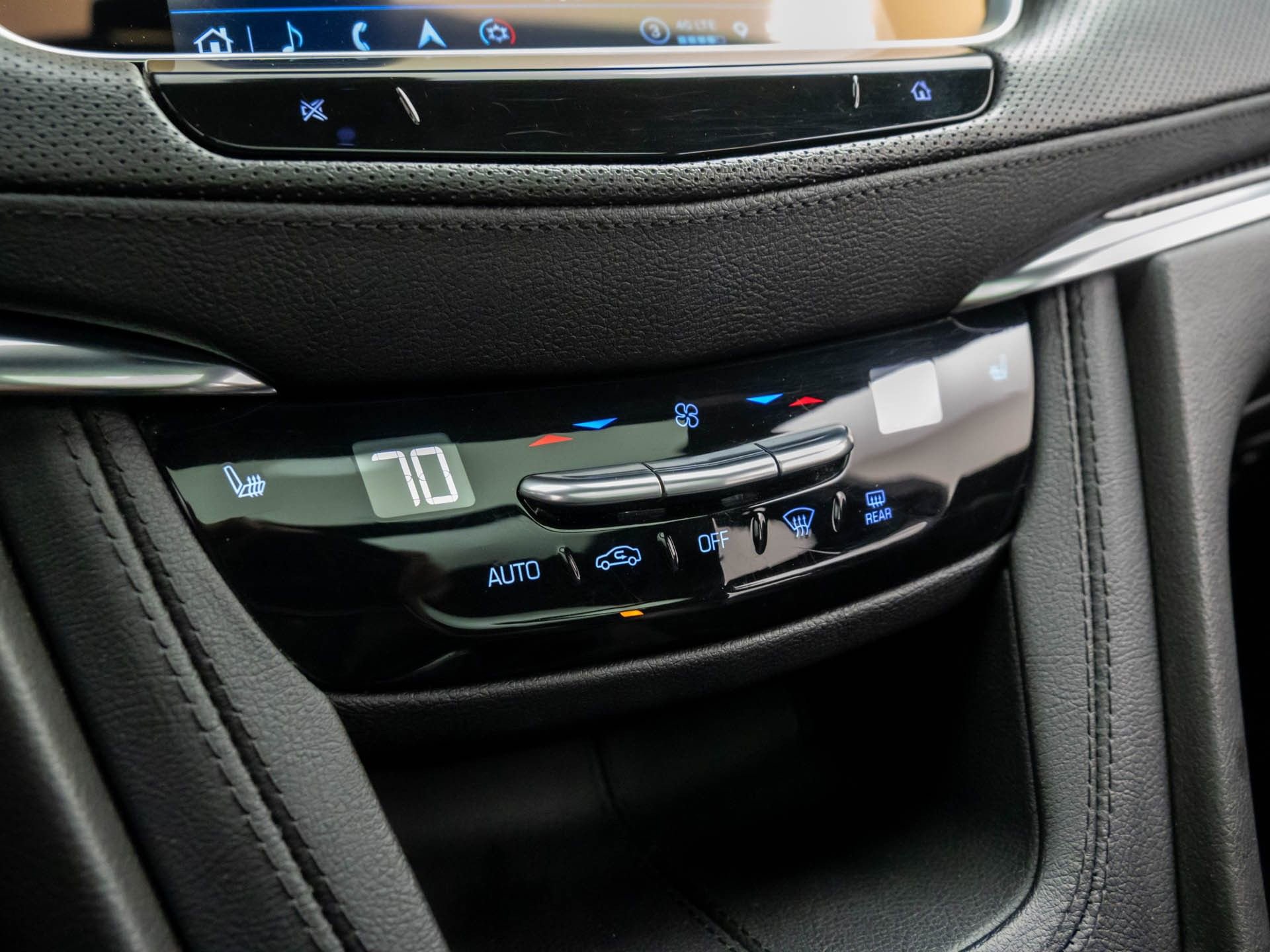 Certified 2023 Cadillac XT5 Sportv AWD/4WD image 30