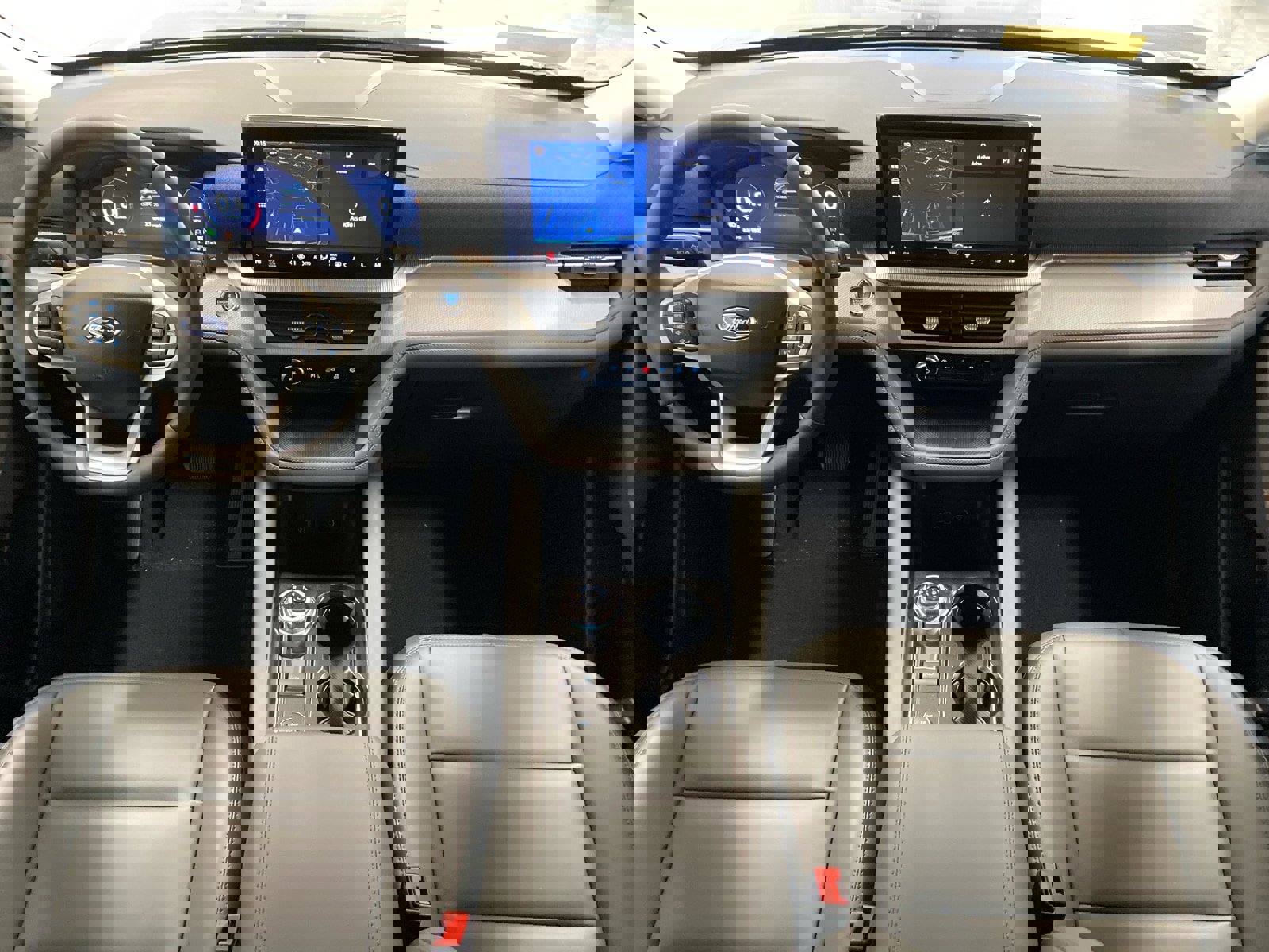 New 2026 Ford Explorer Active w/ Active Comfort Package image 13