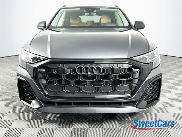 Used 2025 Audi Q8 Prestige image 2