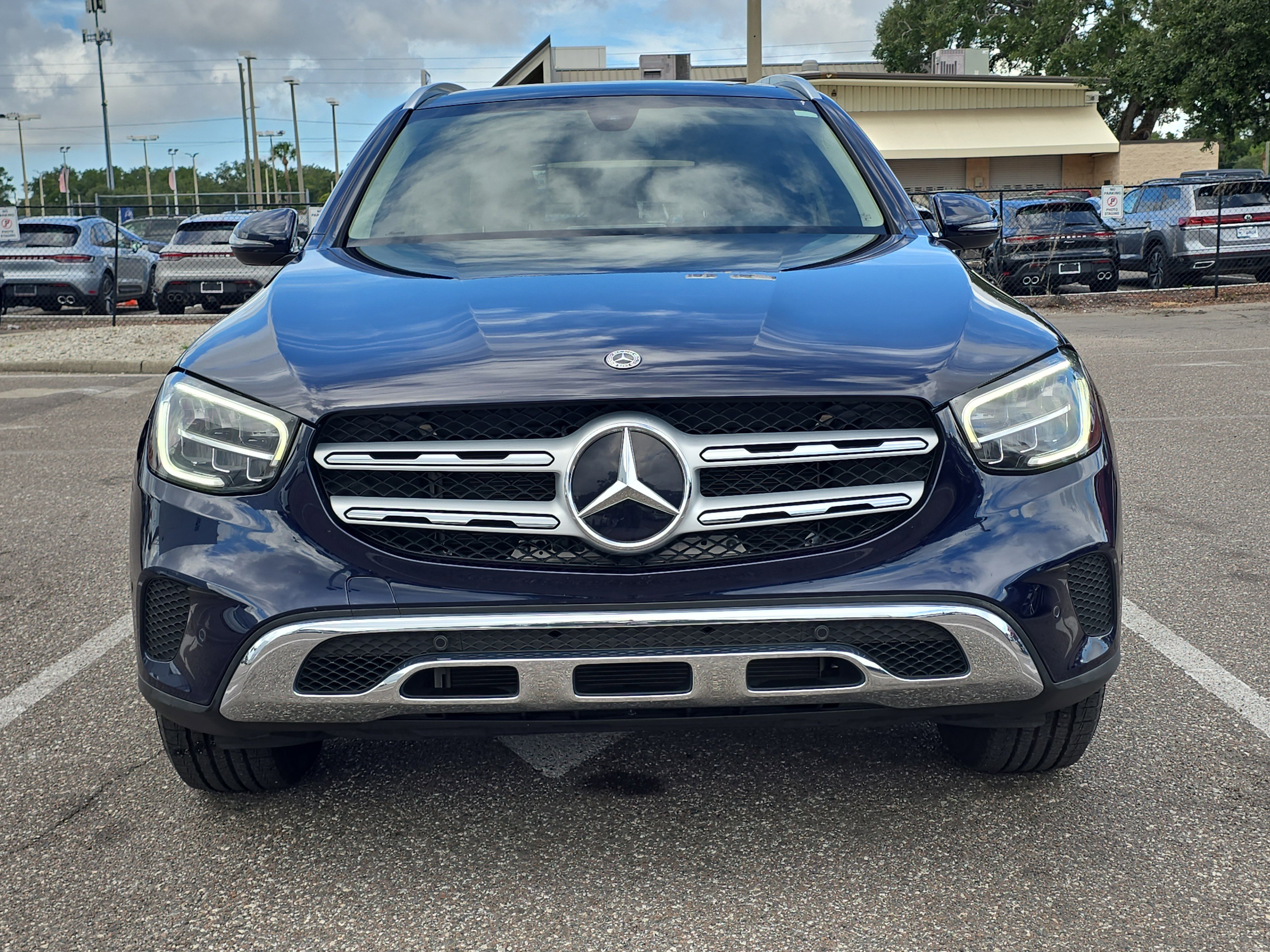 Used 2021 Mercedes-Benz GLC 300 image 3