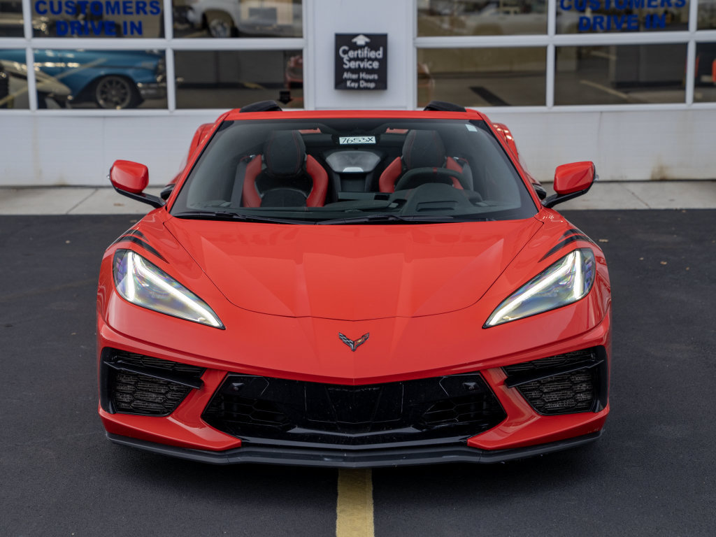 Used 2022 Chevrolet Corvette Stingray Premium Conv w/ Z51 Performance Package RWD image 7
