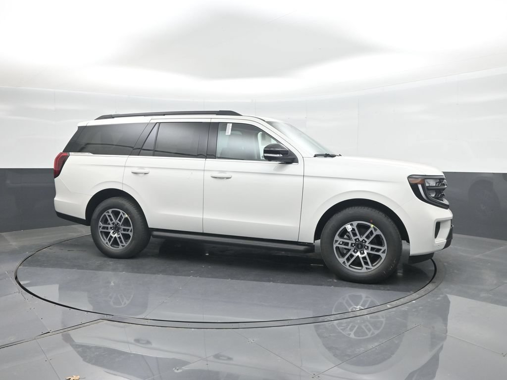 New 2026 Ford Expedition Active RWD image 11