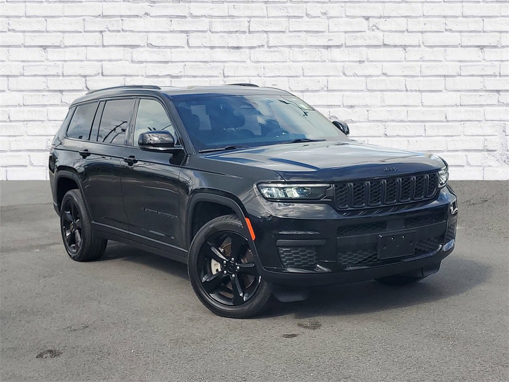 Used 2023 Jeep Grand Cherokee L Laredo
