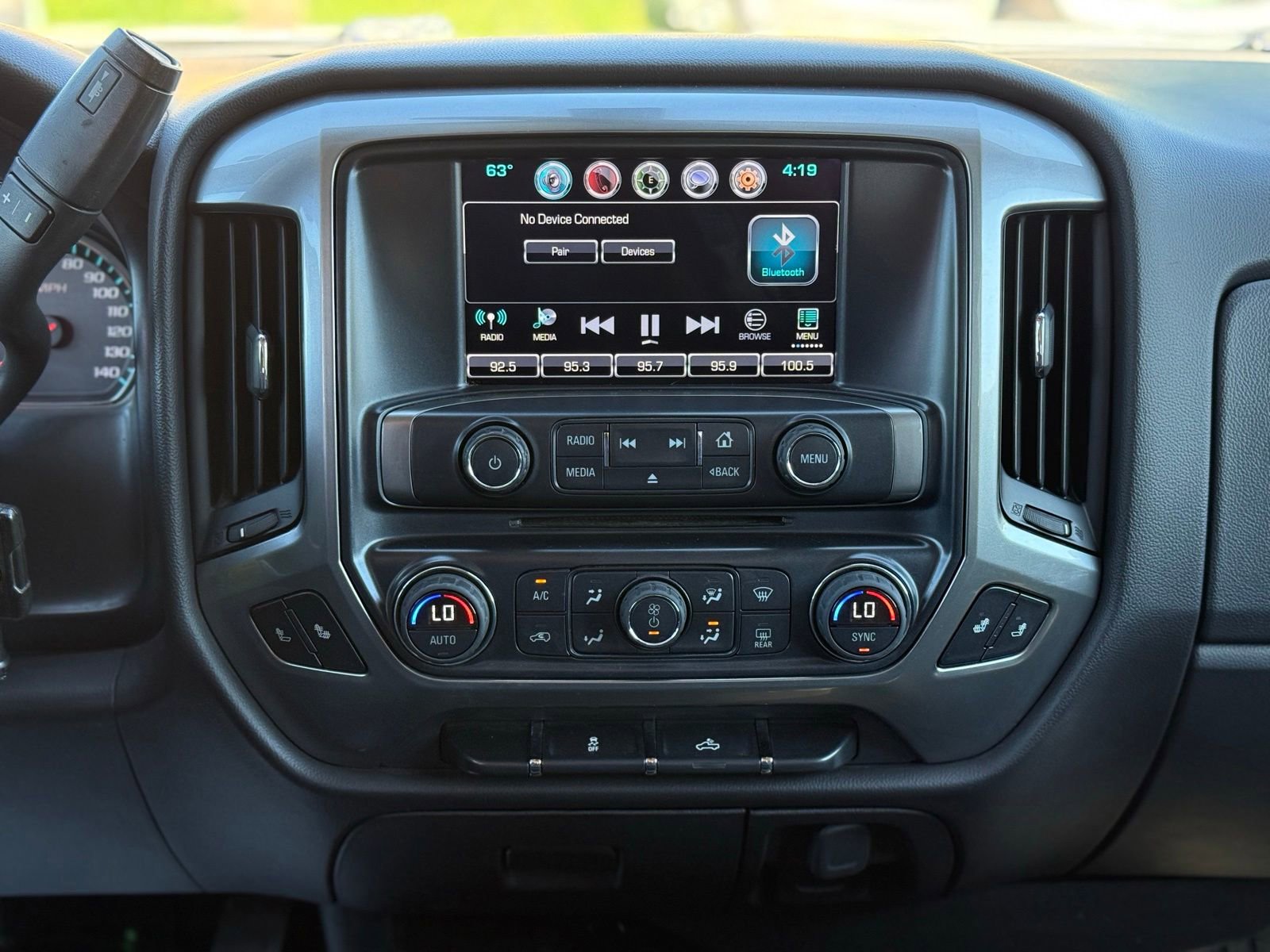 Used 2016 Chevrolet Silverado 2500 LT w/ LT Convenience Package AWD/4WD image 17
