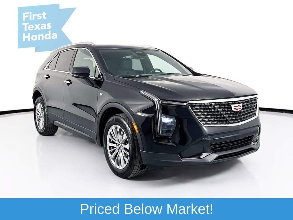 Used 2024 Cadillac XT4 Premium Luxury image 1