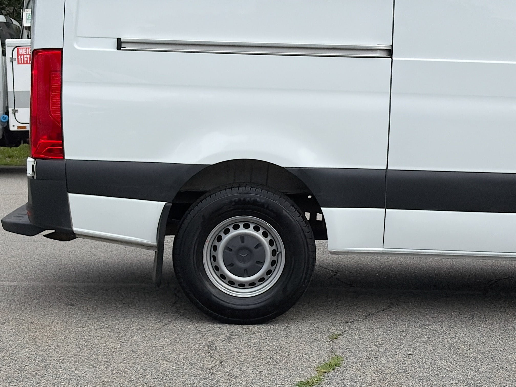 Used 2022 Mercedes-Benz Sprinter 1500 image 36