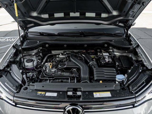 Used 2025 Volkswagen Taos SEL w/ Black Wheel Plus Package AWD/4WD image 30