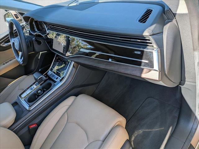 Used 2019 Audi Q8 Prestige image 23