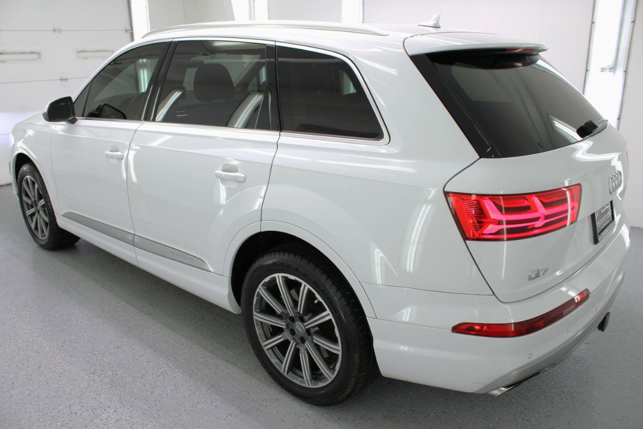 Used 2017 Audi Q7 3.0T Prestige w/ Prestige Package image 6