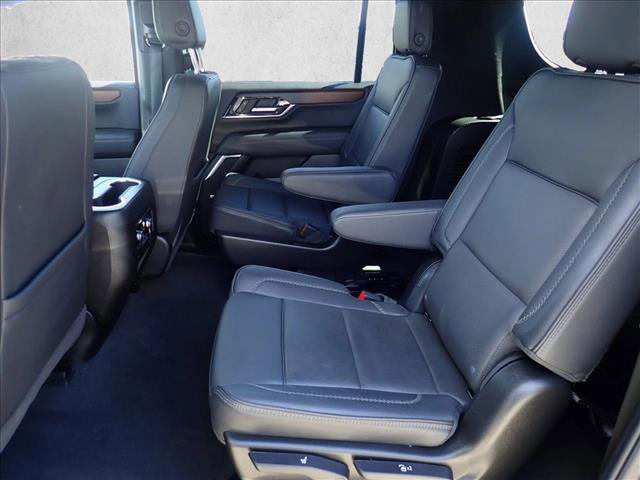 Used 2025 GMC Yukon XL Denali image 10