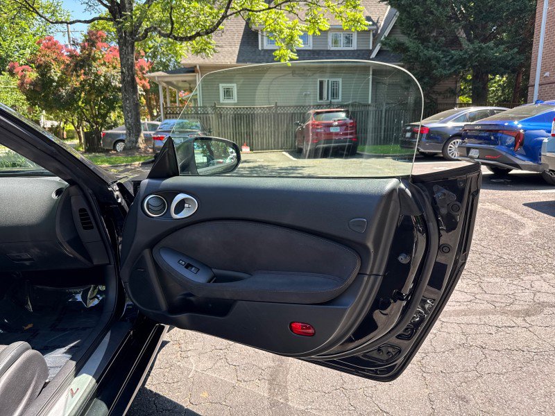 Used 2010 Nissan 370Z Touring w/ Sport Pkg RWD image 15