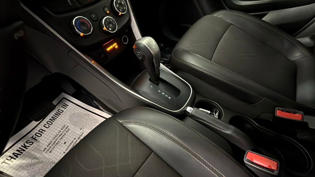 Certified 2022 Chevrolet Trax LT w/ Redline Edition image 21