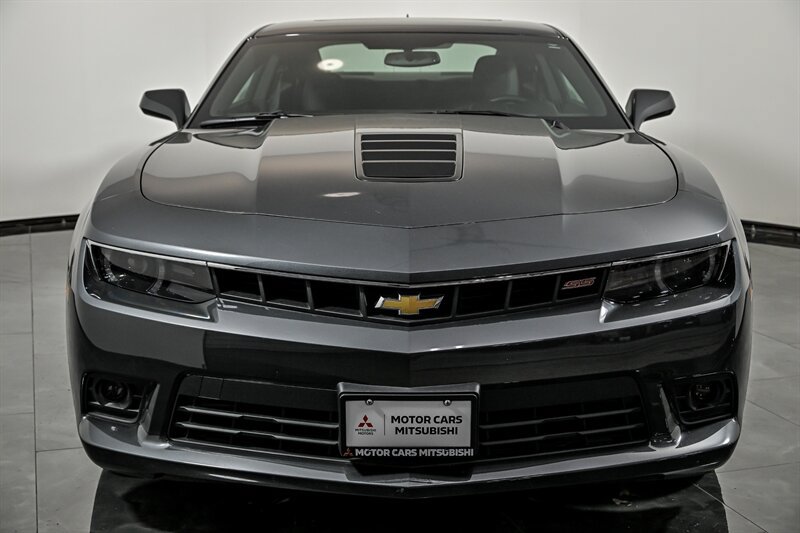 Used 2015 Chevrolet Camaro SS w/ RS Package RWD image 4