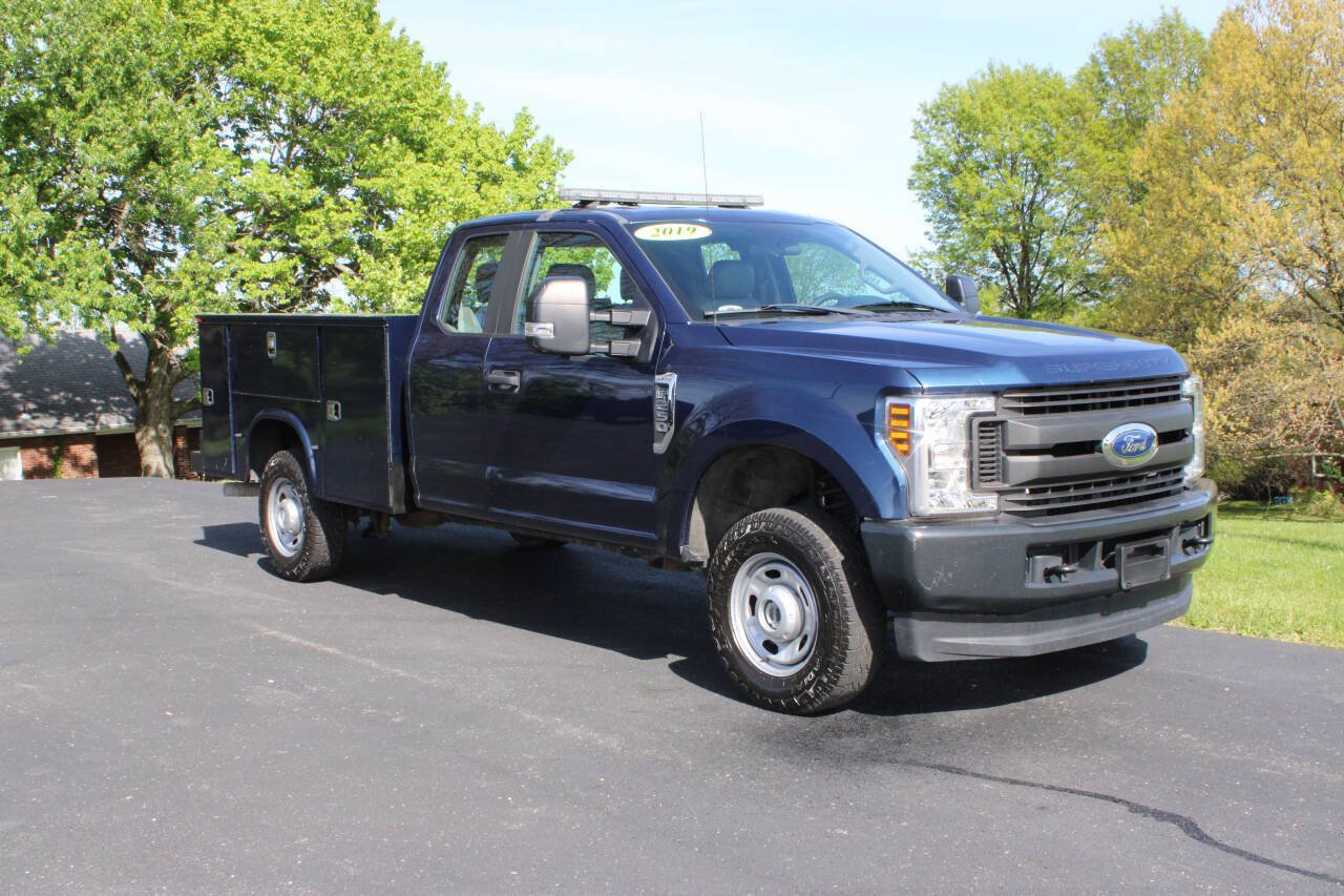 Used 2019 Ford F250 XL w/ Power Equipment Group AWD/4WD image 1